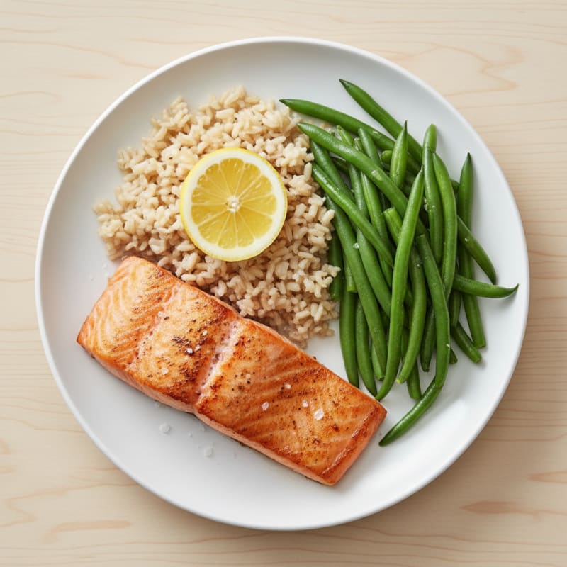 Seared Salmon Fillet with Steamed Green Beans and Brown Rice