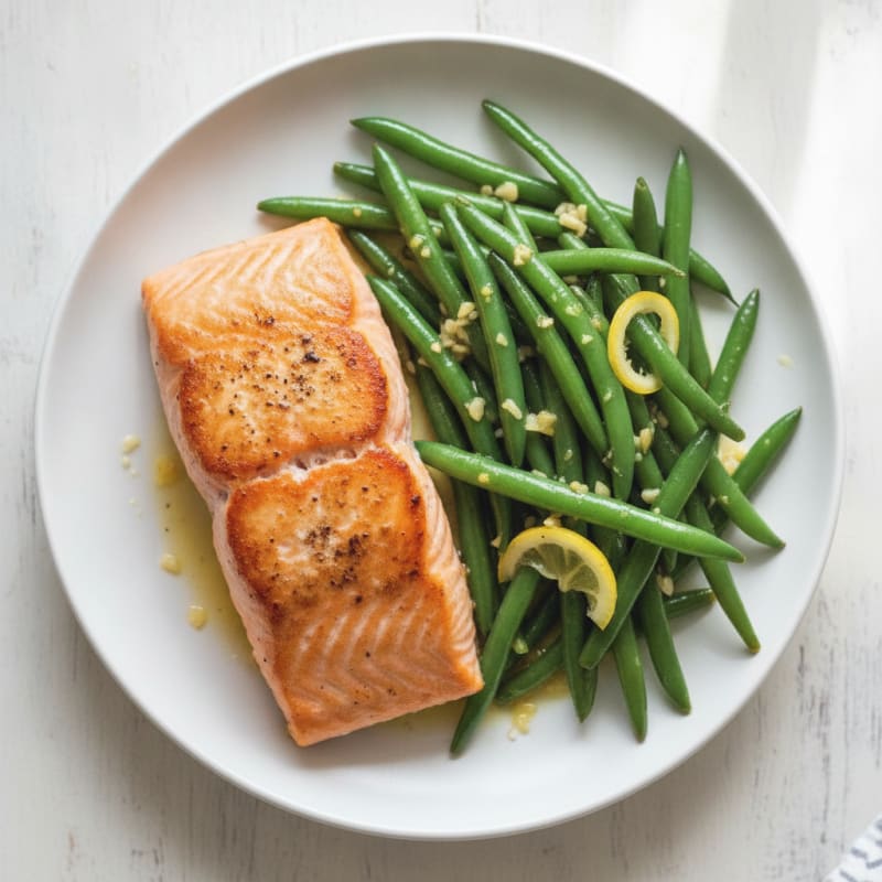 Seared Salmon with Lemon-Garlic Green Beans