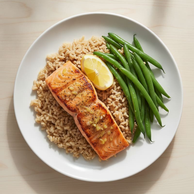 Seared Salmon Fillet with Steamed Green Beans and Brown Rice