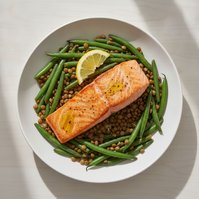 Seared Salmon with Steamed Green Beans and Lentils