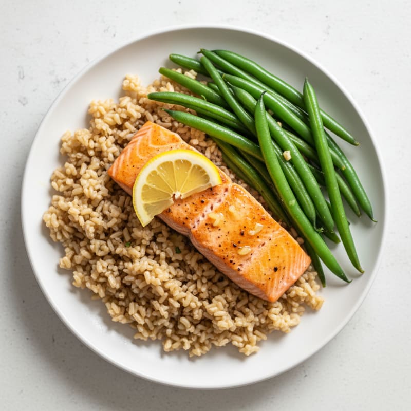 Seared Salmon with Steamed Green Beans and Brown Rice