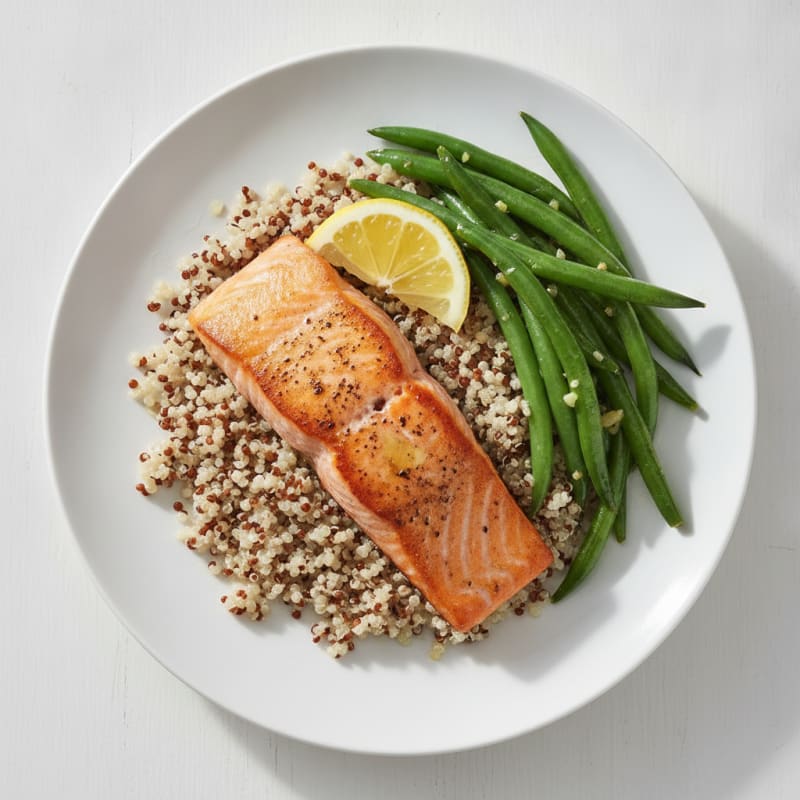 Seared Salmon Fillet with Steamed Green Beans and Quinoa