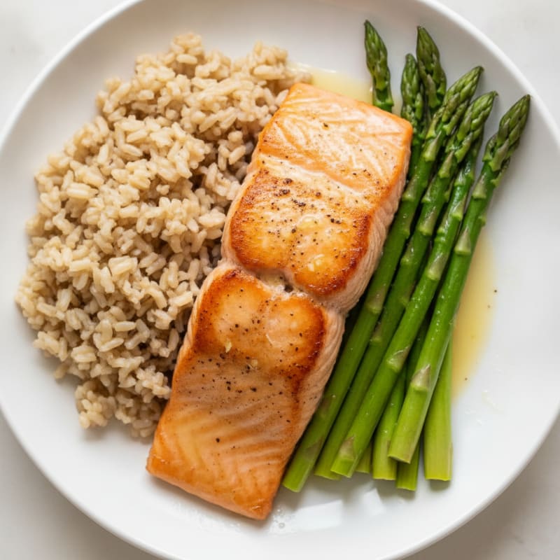 Seared Salmon Fillet with Steamed Asparagus and Brown Rice