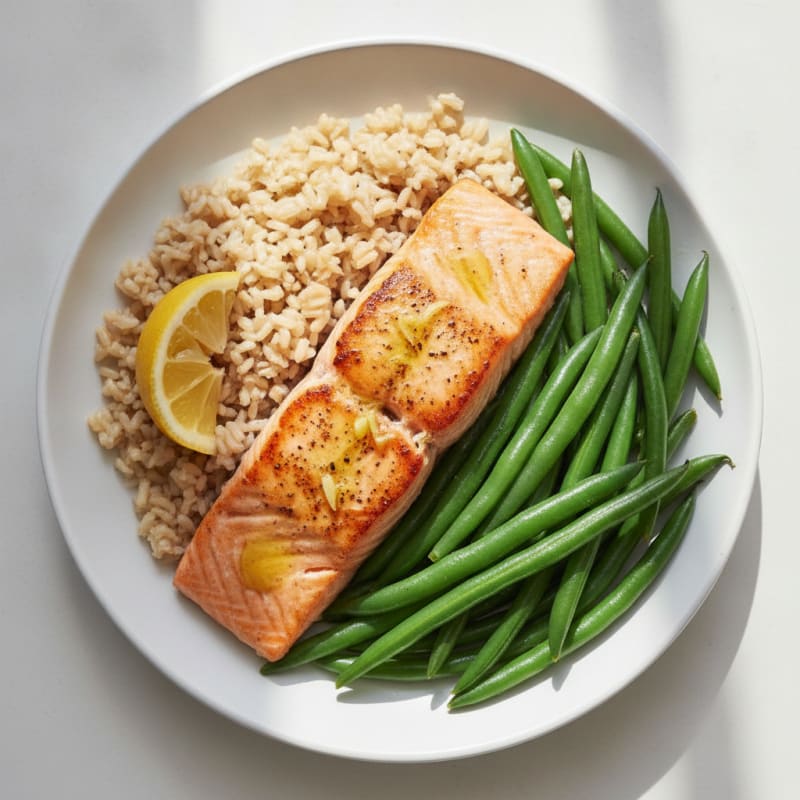 Seared Salmon with Steamed Green Beans and Brown Rice