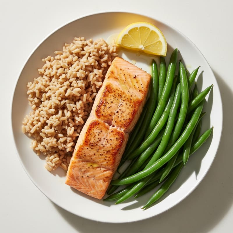 Seared Salmon with Steamed Green Beans and Brown Rice