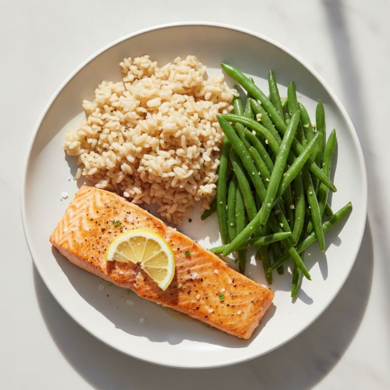Seared Salmon Fillet with Steamed Green Beans and Brown Rice