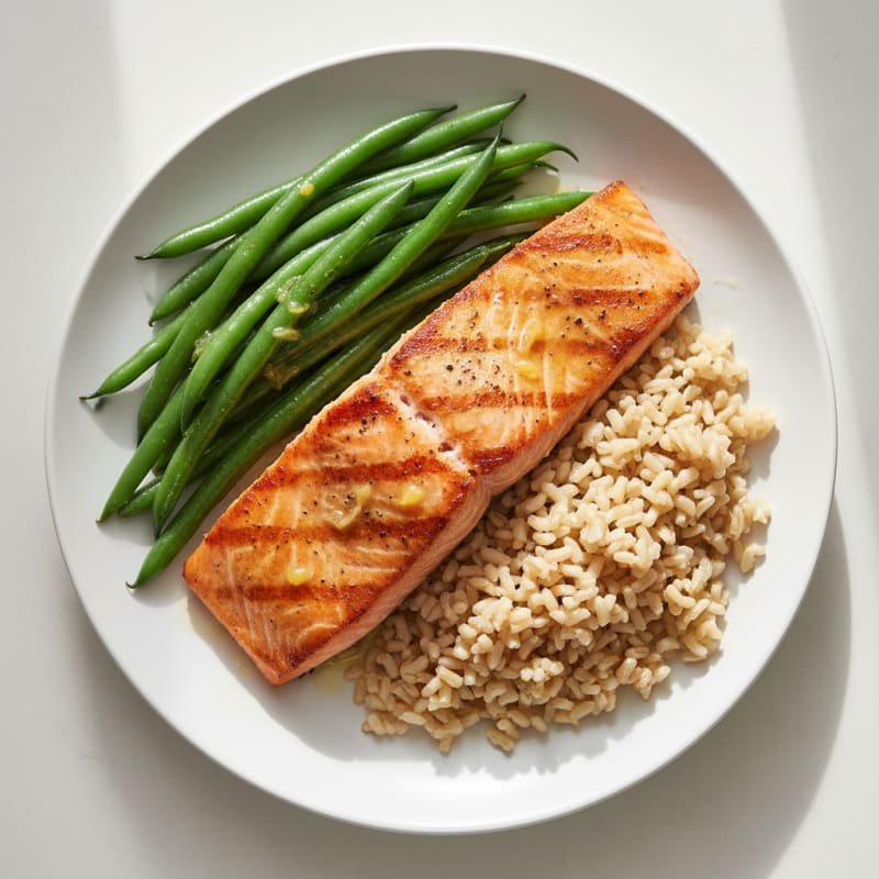 Seared Salmon with Steamed Green Beans and Brown Rice