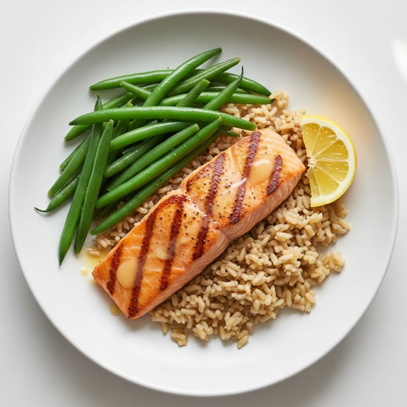Seared Salmon Fillet with Steamed Green Beans and Brown Rice