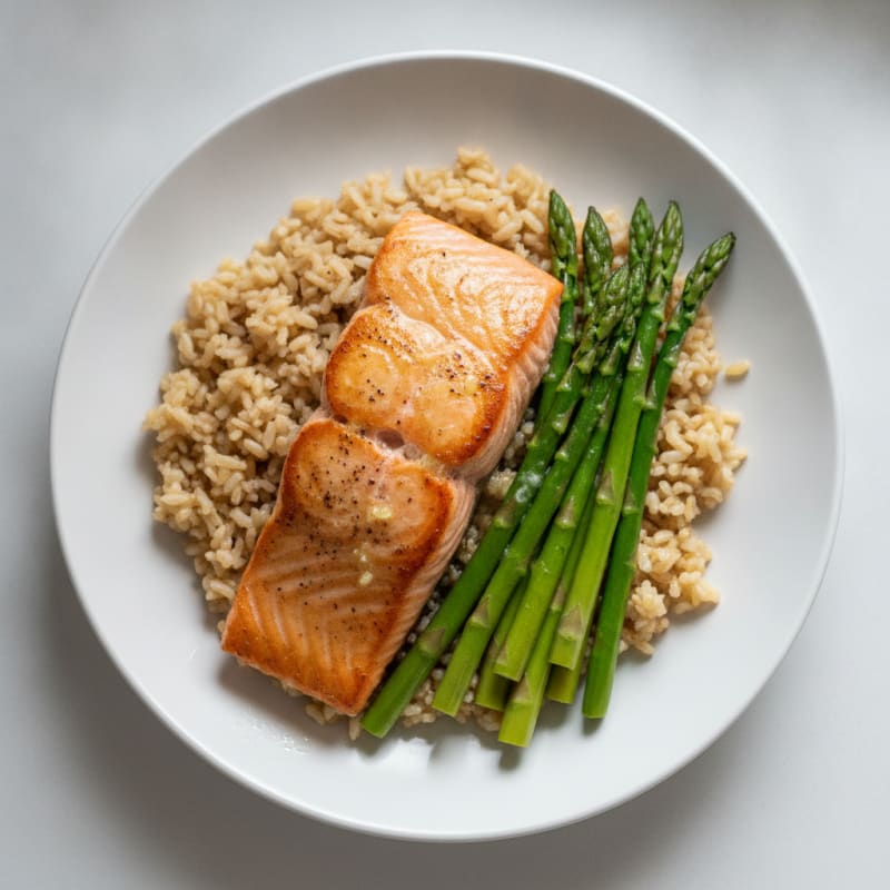Seared Salmon Fillet with Steamed Asparagus and Brown Rice