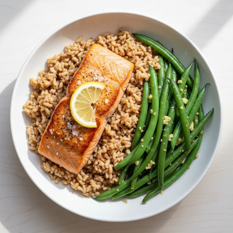 Seared Salmon Fillet with Steamed Green Beans and Brown Rice