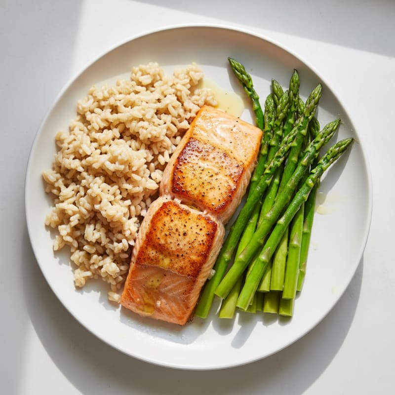 Seared Salmon Fillet with Steamed Asparagus and Brown Rice