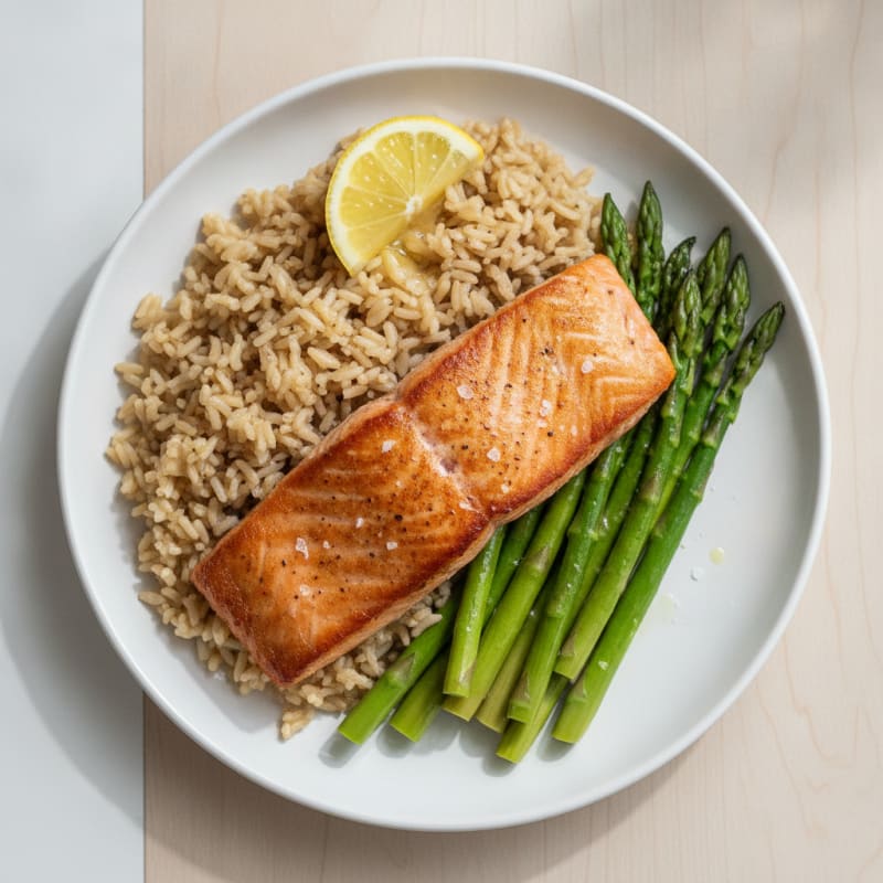 Seared Salmon Fillet with Steamed Asparagus and Brown Rice