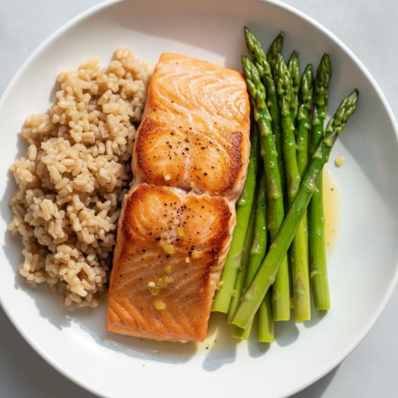 Seared Salmon Fillet with Steamed Asparagus and Brown Rice
