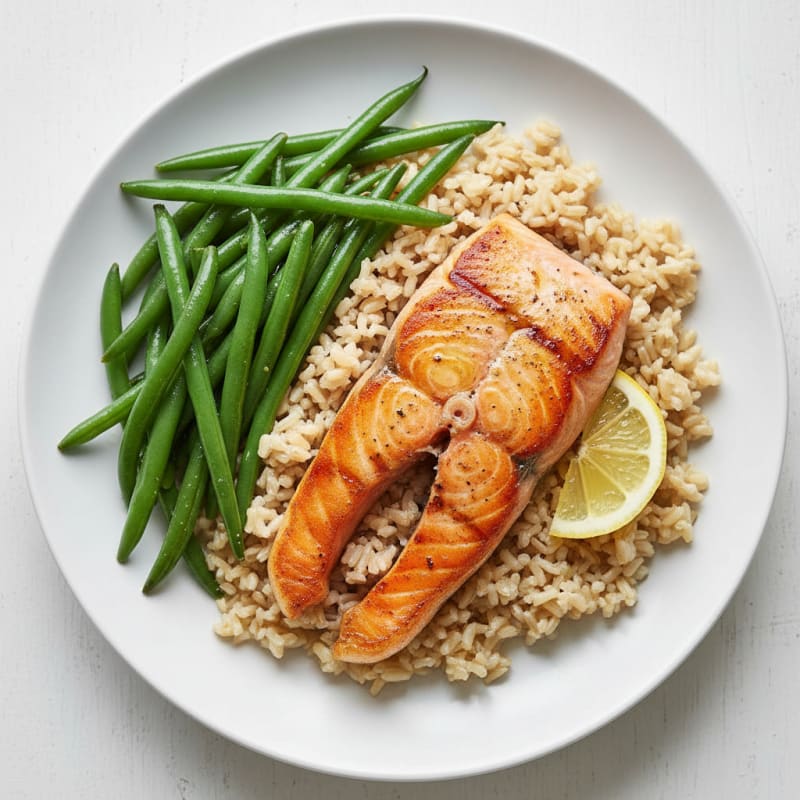 Seared Salmon with Steamed Green Beans and Brown Rice
