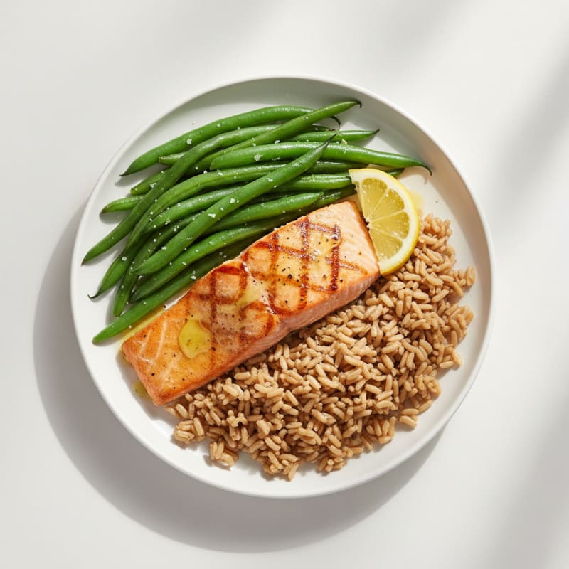 Seared Salmon with Steamed Green Beans and Brown Rice
