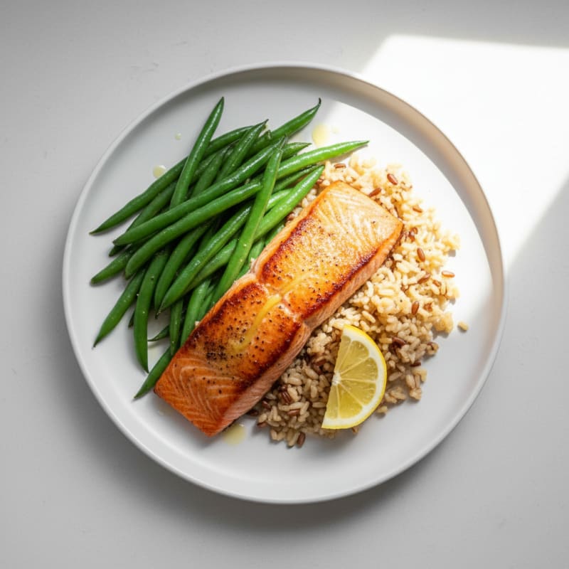 Seared Salmon with Steamed Green Beans and Brown Rice