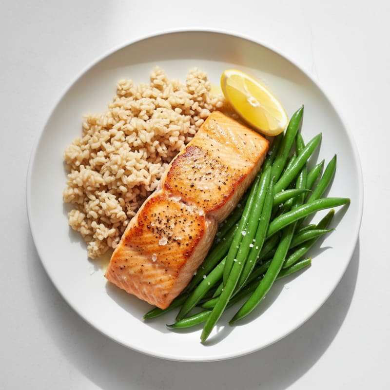 Seared Salmon with Steamed Green Beans and Brown Rice
