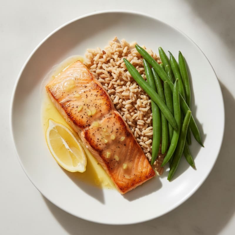 Seared Salmon Fillet with Steamed Green Beans and Brown Rice