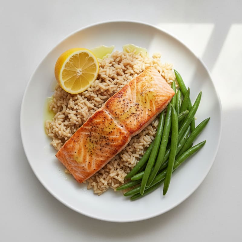 Seared Salmon with Steamed Green Beans and Brown Rice