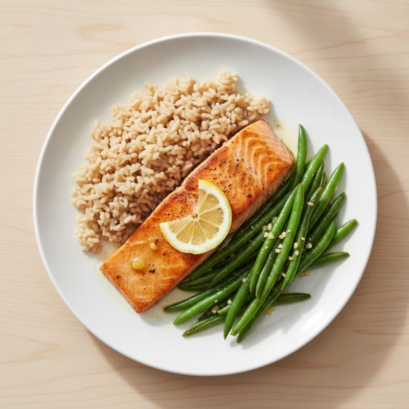 Seared Salmon Fillet with Garlicky Green Beans and Brown Rice