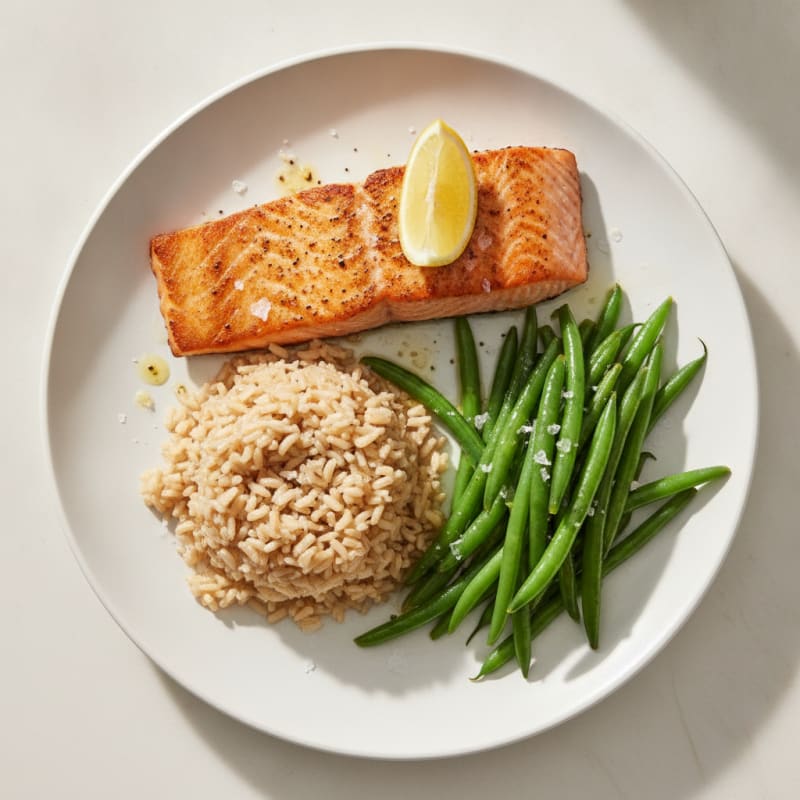 Seared Salmon Fillet with Steamed Green Beans and Brown Rice