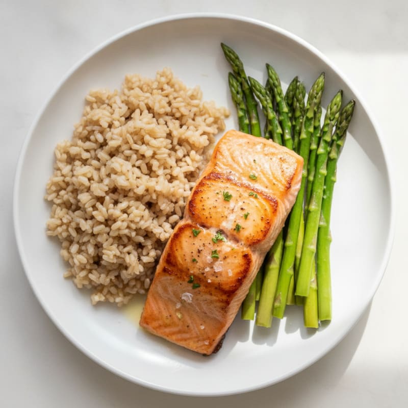 Seared Salmon Fillet with Steamed Asparagus and Brown Rice