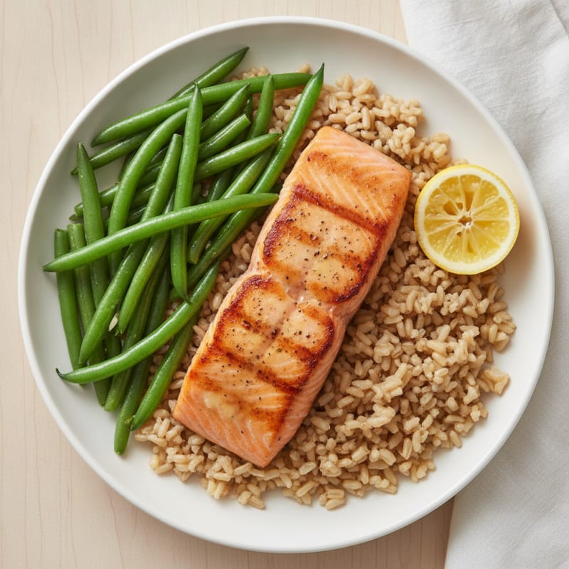 Seared Salmon Fillet with Steamed Green Beans and Brown Rice