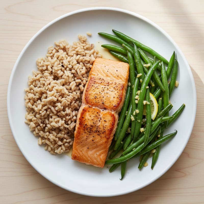 Seared Salmon Fillet with Garlic Green Beans and Brown Rice