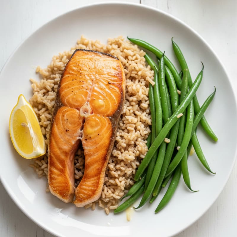 Seared Salmon Fillet with Steamed Green Beans and Brown Rice