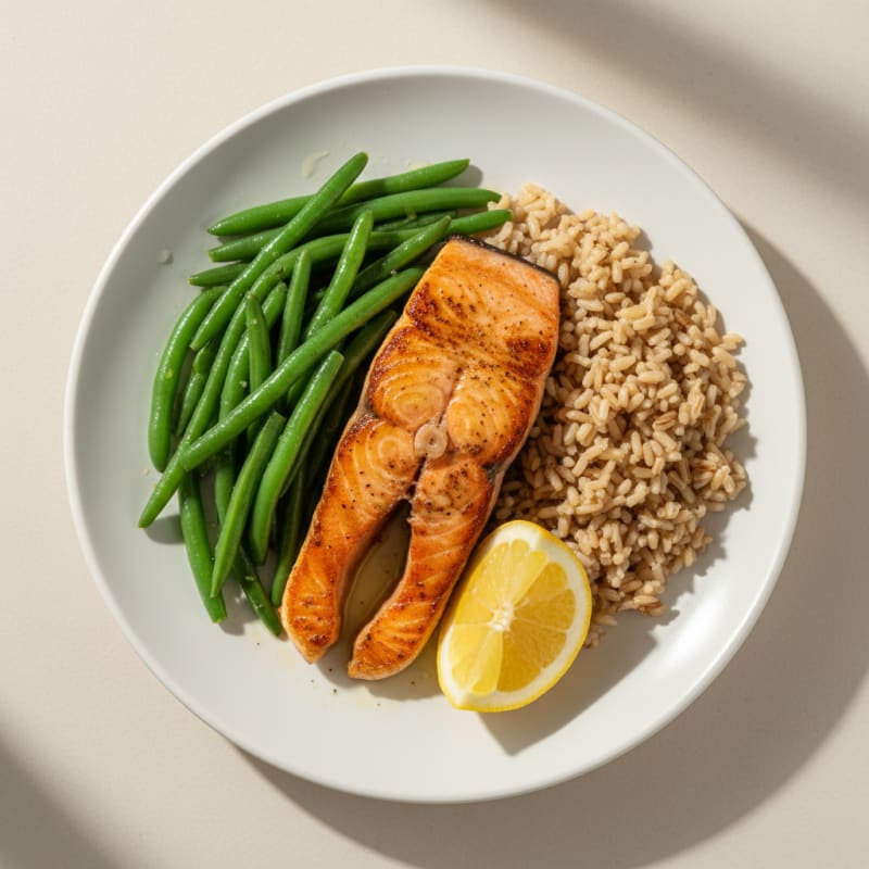 Seared Salmon with Steamed Green Beans and Brown Rice