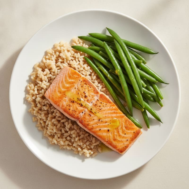 Seared Salmon with Steamed Green Beans and Brown Rice