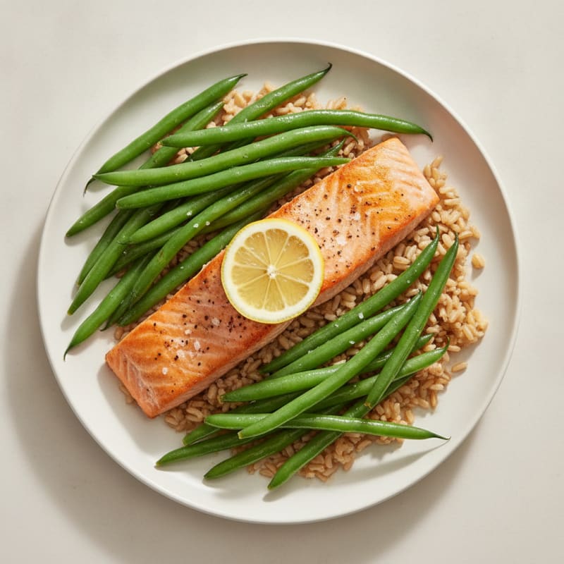 Seared Salmon with Steamed Green Beans and Brown Rice
