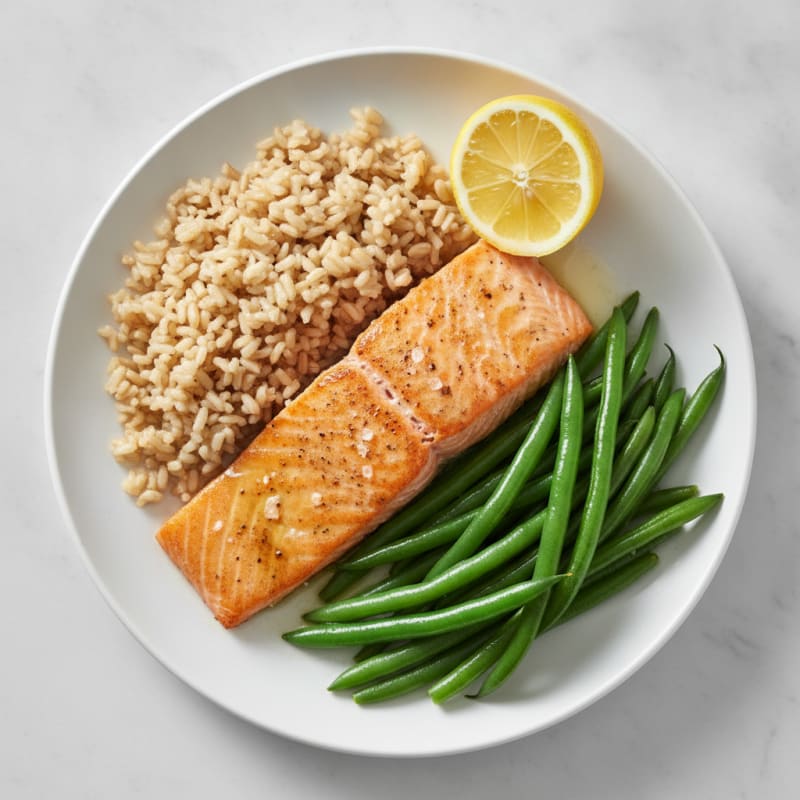 Seared Salmon Fillet with Steamed Green Beans and Brown Rice