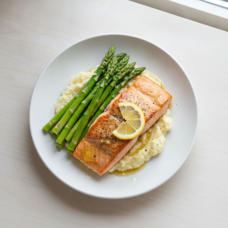 Seared Salmon Filet with Steamed Asparagus and Mashed Cauliflower