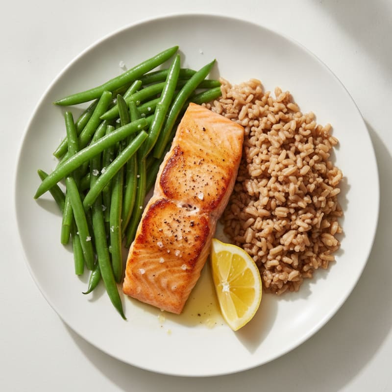 Seared Salmon with Steamed Green Beans and Brown Rice