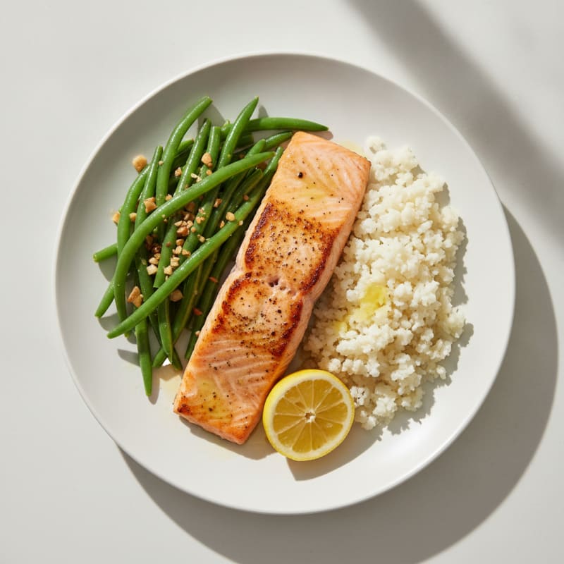Seared Salmon Fillet with Garlic Green Beans and Cauliflower Rice