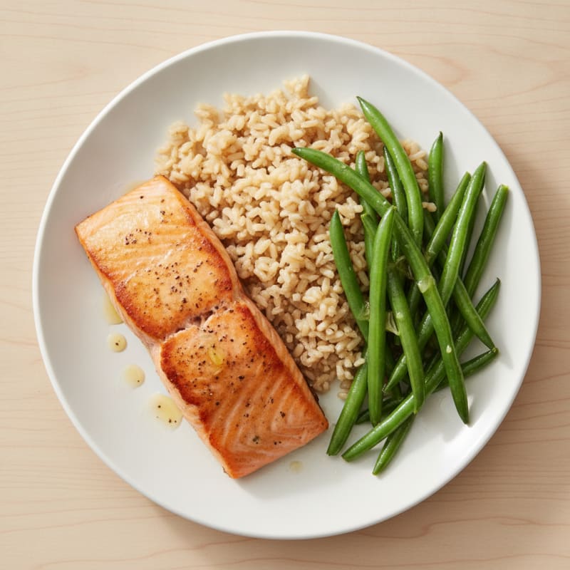 Seared Salmon with Steamed Green Beans and Brown Rice