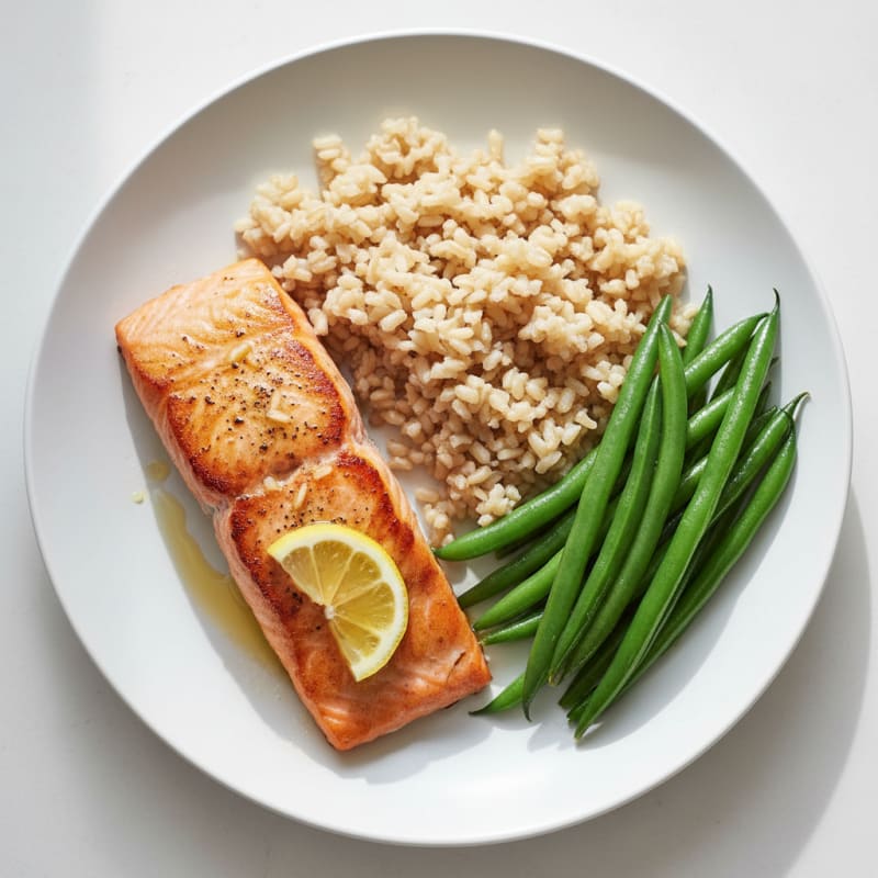 Seared Salmon Fillet with Steamed Green Beans and Brown Rice