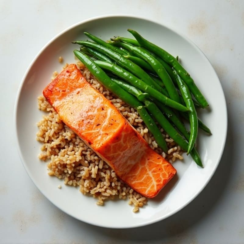 Seared Salmon Filet with Steamed Green Beans and Brown Rice
