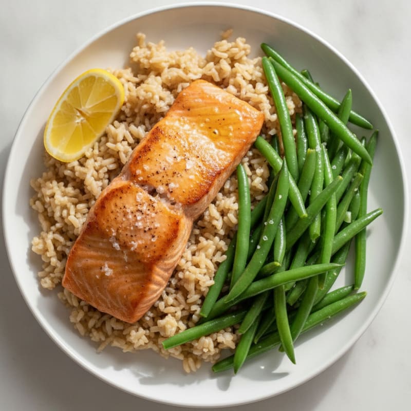 Seared Salmon with Steamed Green Beans and Brown Rice
