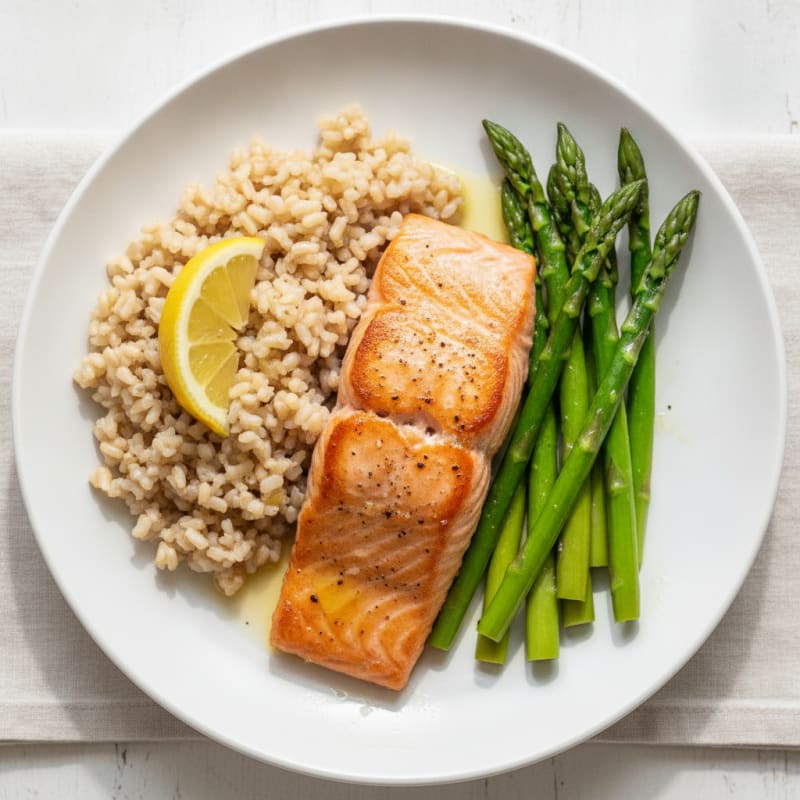 Seared Salmon with Steamed Asparagus and Brown Rice