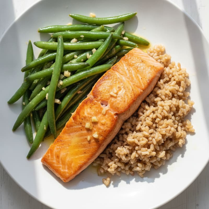 Seared Salmon Fillet with Garlic Green Beans and Brown Rice