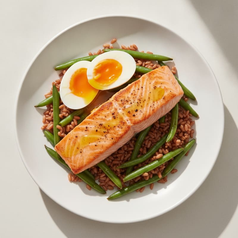 Seared Salmon with Steamed Green Beans and Brown Rice