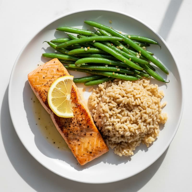 Seared Salmon Filet with Garlic Green Beans and Brown Rice