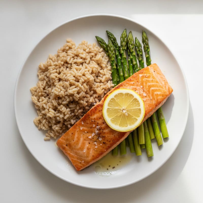 Seared Salmon Fillet with Steamed Asparagus and Brown Rice