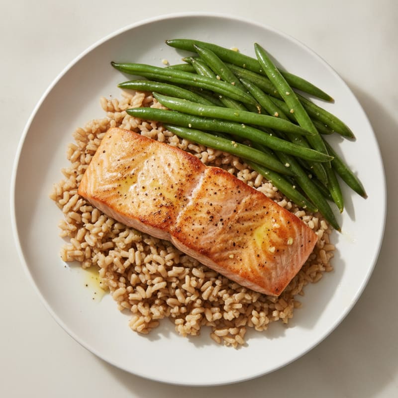 Seared Salmon Fillet with Steamed Green Beans and Brown Rice