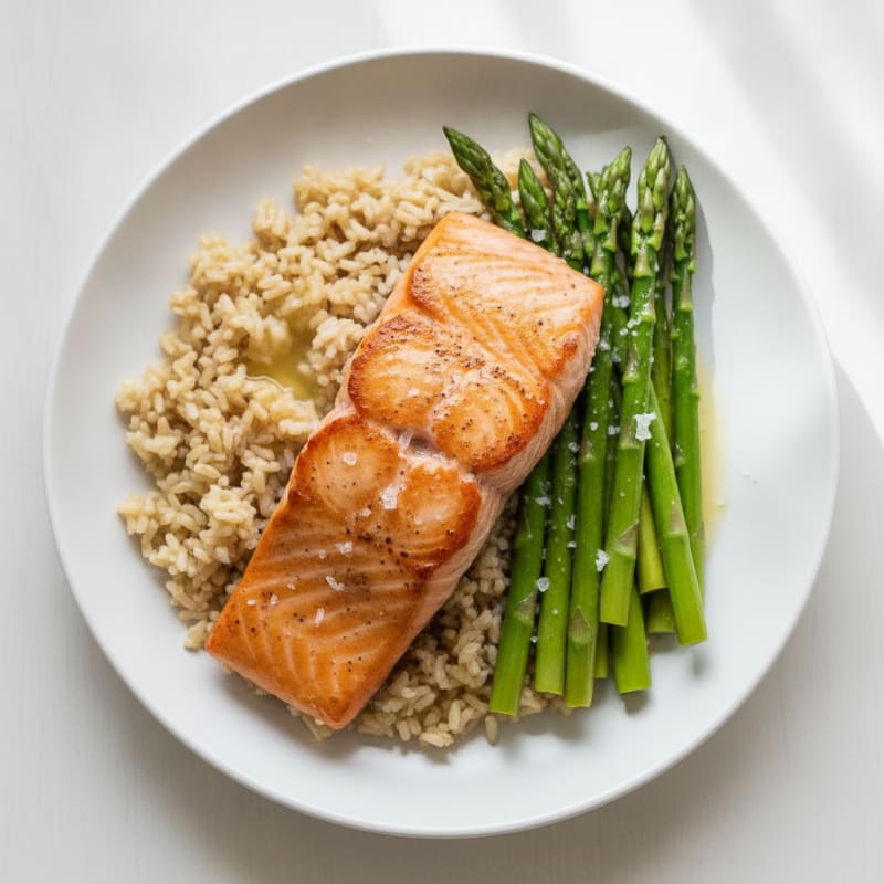 Seared Salmon Fillet with Steamed Asparagus and Brown Rice