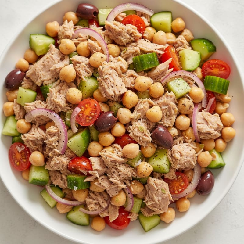 Mediterranean Tuna Salad with Olives