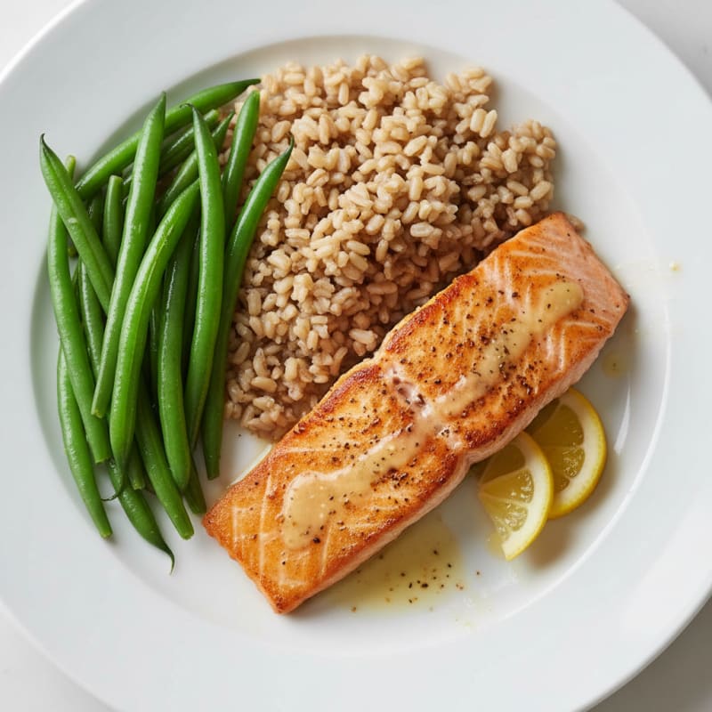 Seared Salmon Fillet with Steamed Green Beans and Brown Rice