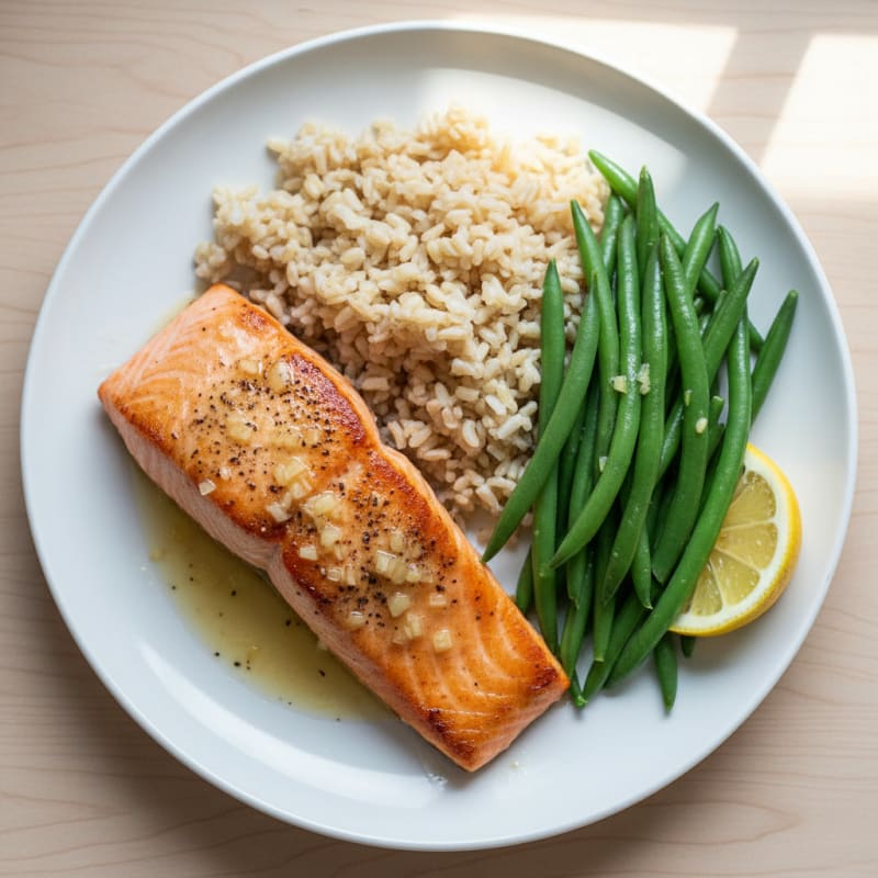 Seared Salmon Fillet with Steamed Green Beans and Brown Rice